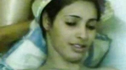 De bestuurder heeft een gratis ned porno slechte schoonheid, Аниссу Kate en cumshot op broeken.
