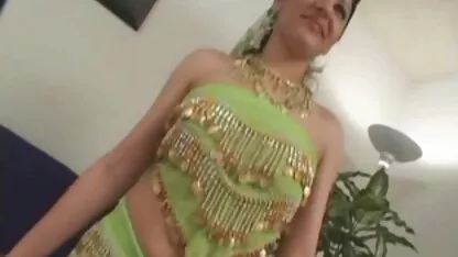 Neukt nederlandse familie porno met een gebroken been