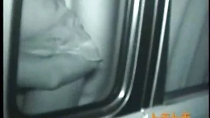 Hij krijgt de Oude man ' s hd porno nederlands nachts en bonst op de weg.
