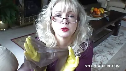Dit blondje houdt ervan om in de kont geneukt te worden. nederlandse porno films gratis