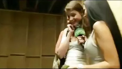 Zwarte Aries pornofilmpjes nederlands Gate anale blondines