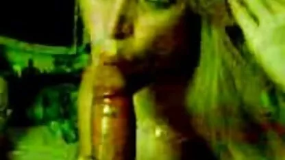 Jonge buren neuken met een stel. gratis nederlandse porno film