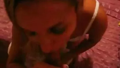 Het stel echte nederlandse porno probeert de Gloryhole.