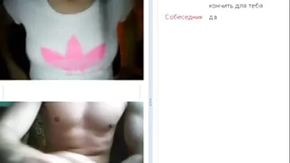 Aziatische echte nederlandse porno MILF in zwarte kousen