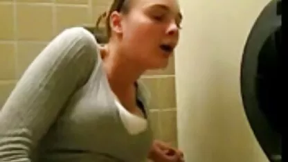 Let op de vrouw in de gratis pornofilms nederlands douche.