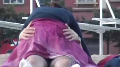Slank Blondje verleidt haar buurvrouw. gratis porno ned